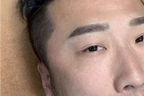 Điêu khắc chân mày cho nam tự nhiên và trẻ trung Điêu khắc chân mày cho nam tự nhiên và trẻ trung