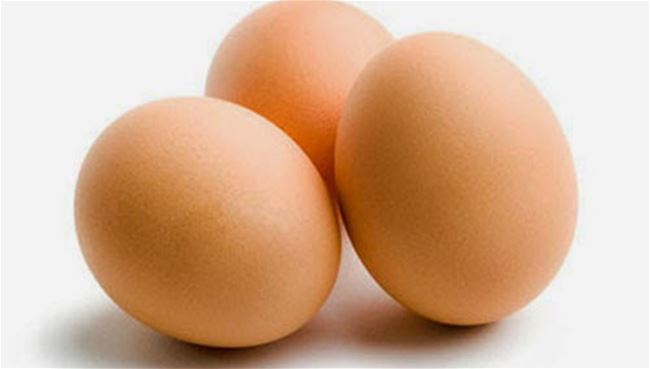 Đắp mặt nạ trứng gà trị mụn Đắp mặt nạ trứng gà trị mụn