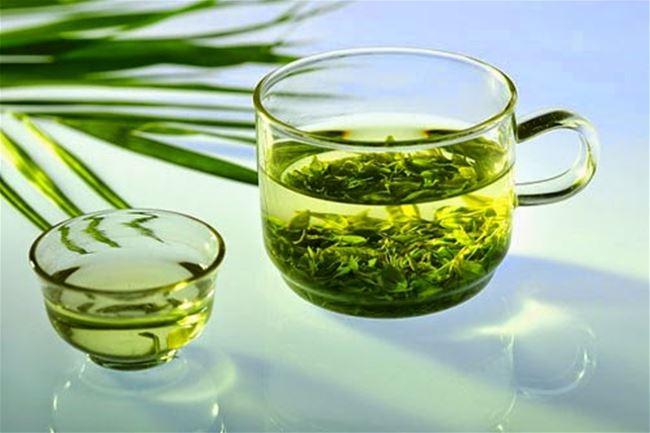 trị nám da mặt với nước trà xanh trị nám da mặt với nước trà xanh