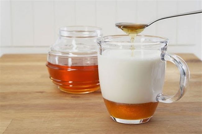 Mặt nạ mật ong và sữa chua Mặt nạ mật ong và sữa chua